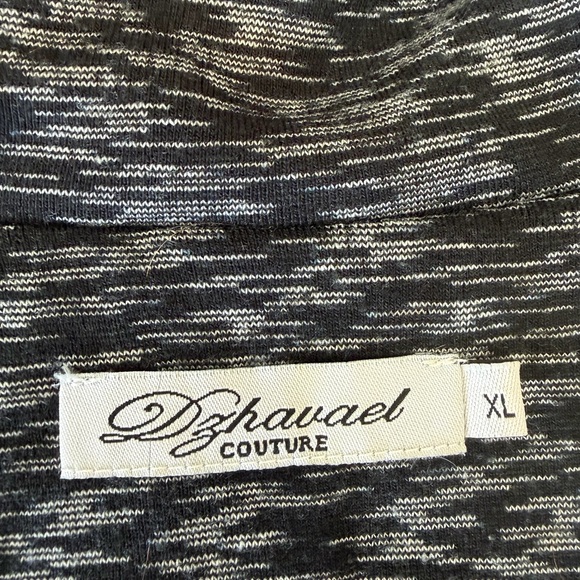 #277 Beautiful Couture Black and Gray Women's Tunic. Excellent condition. - Picture 9 of 15